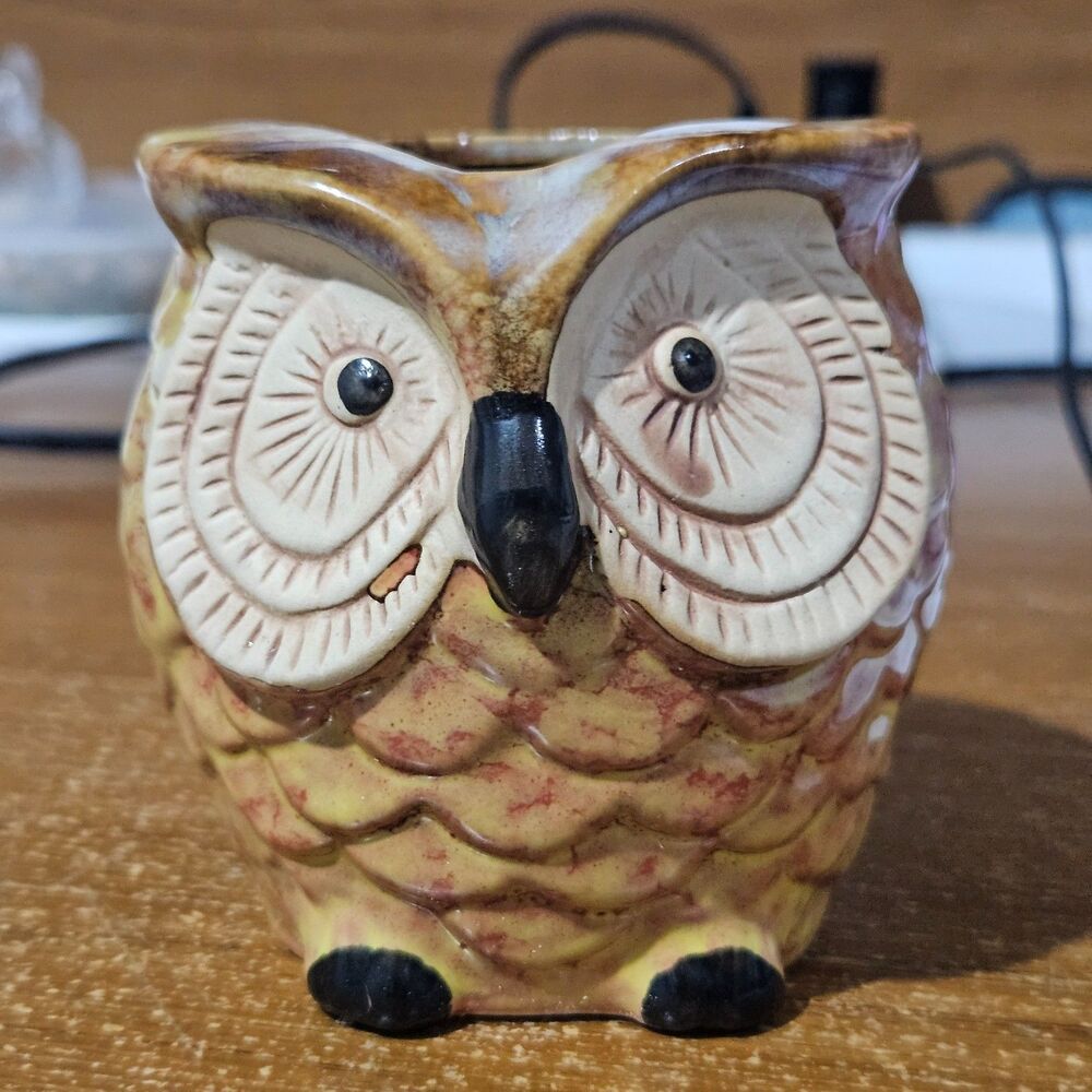 Orange Owl Ceramic Planter, Like New Condition 3.5" tall